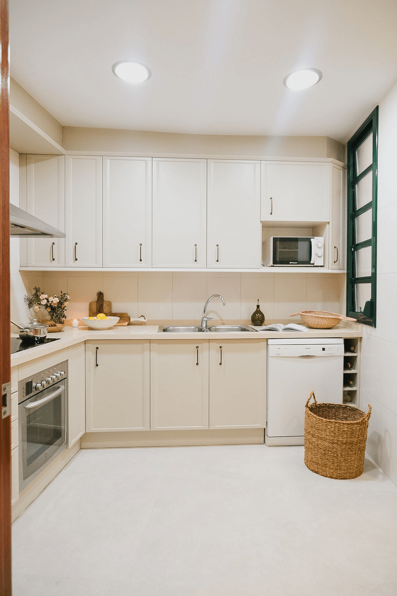 Rovira i Virgili - Interior View 3